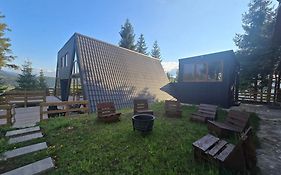 Cabane A-Frame Ceziade Tihuta